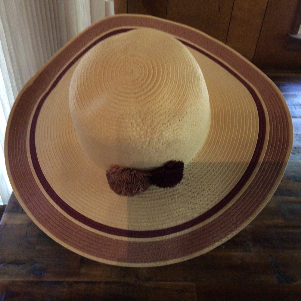QUAGGA / Green Label Sun Hat - NWT